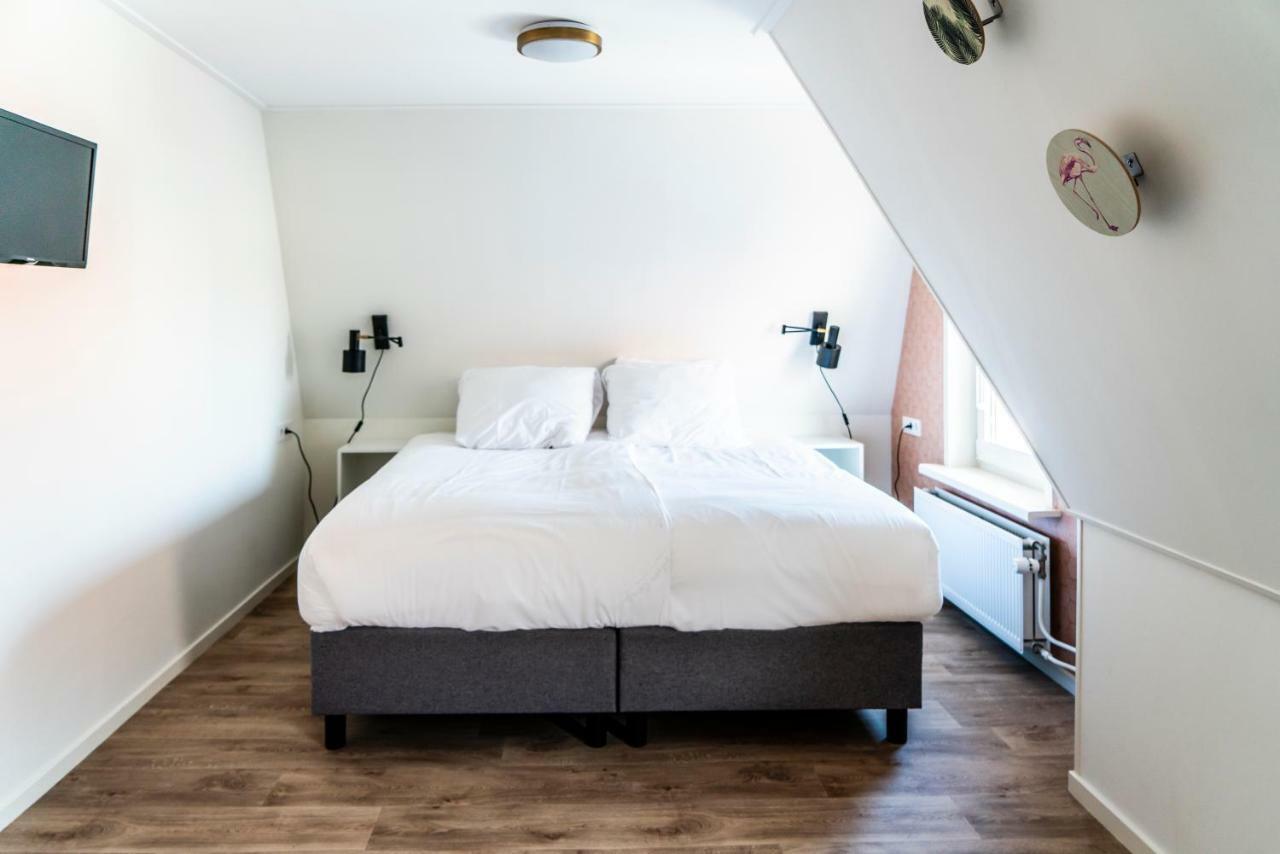 Boutique Hotel Charley'S Westkapelle Exterior photo
